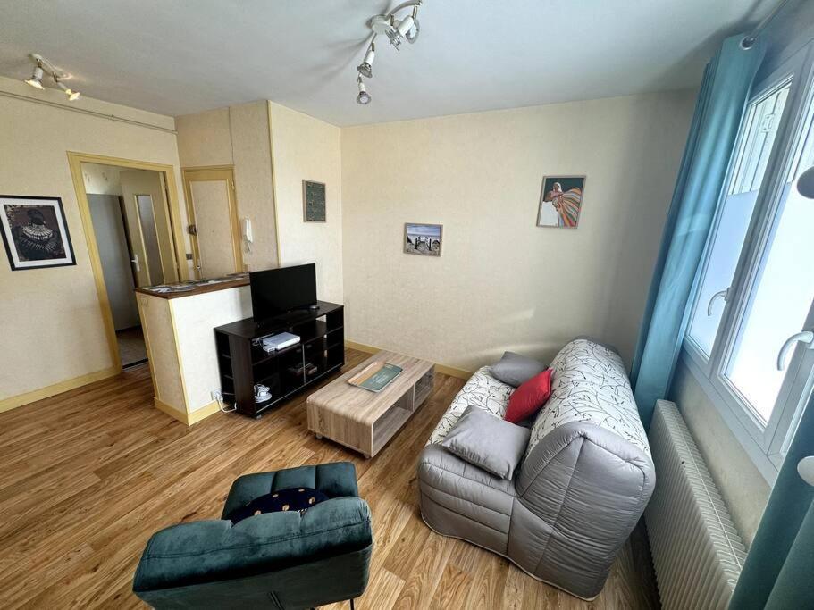 Appartement Proche De L'Hyper-Centre Avec Garage Caen Eksteriør bilde